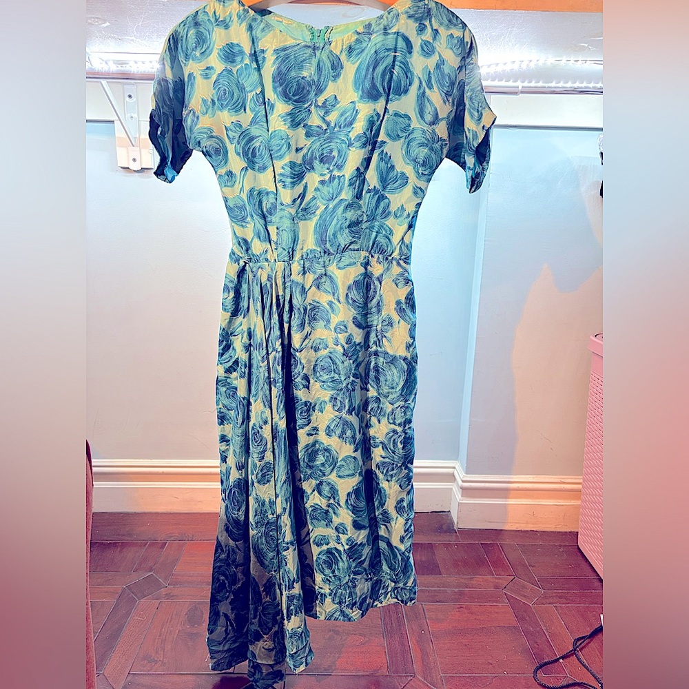 Vintage SILK Blue & Green Pleated Midi Crew Neck Dress